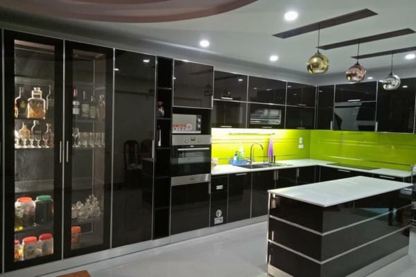 Top 10 mẫu tủ bếp inox đẹp và sang trọng Top 10 mẫu tủ bếp inox đẹp và sang trọng