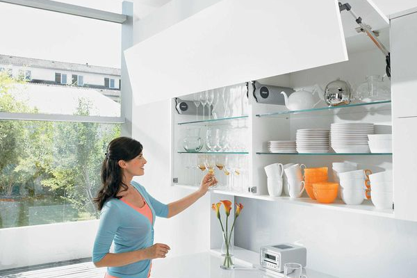Các loại tay nâng hai cánh tủ bếp phổ biến nhất